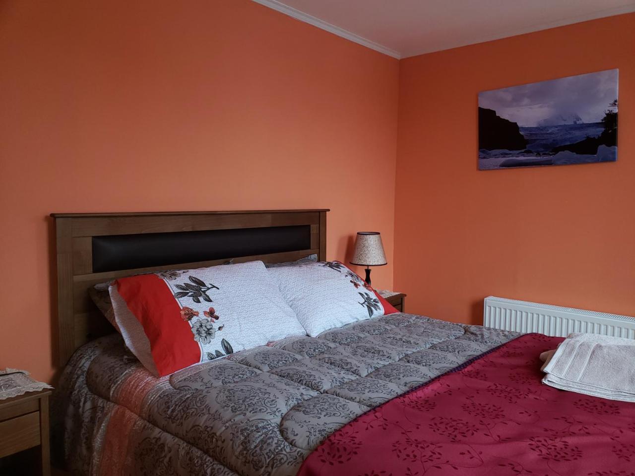 Hostal Nataly Пуэрто-Наталес Экстерьер фото