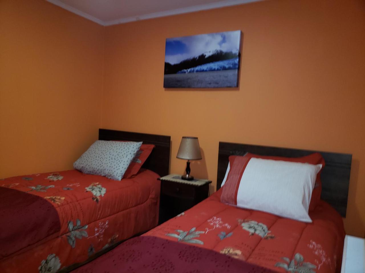 Hostal Nataly Пуэрто-Наталес Экстерьер фото