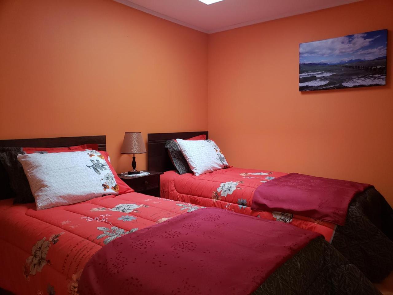 Hostal Nataly Пуэрто-Наталес Экстерьер фото