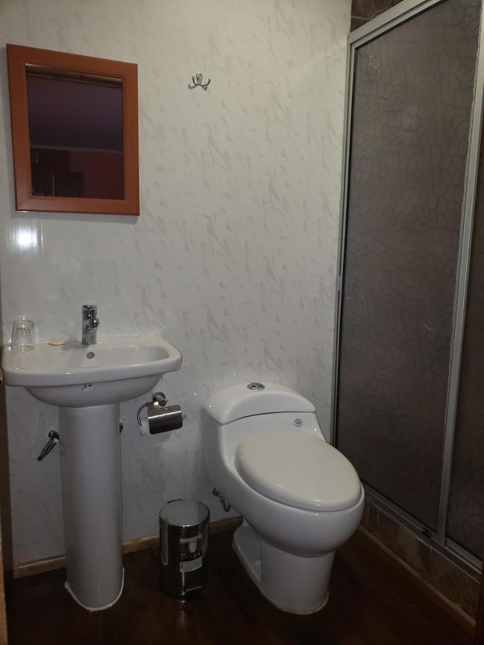 Hostal Nataly Пуэрто-Наталес Экстерьер фото